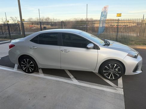Used 2018 Toyota Corolla SE image 7