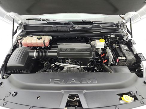 Used 2019 RAM 1500 Laramie RWD image 16