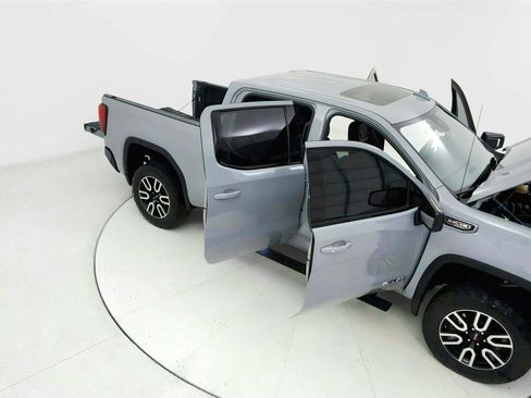 Used 2024 GMC Sierra 1500 AT4 w/ Technology Package AWD/4WD image 24