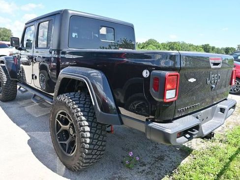 Used 2022 Jeep Gladiator Sport AWD/4WD image 13