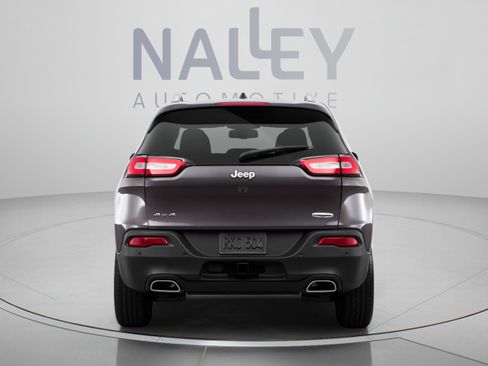 Used 2016 Jeep Cherokee Latitude w/ Comfort/Convenience Group AWD/4WD image 3