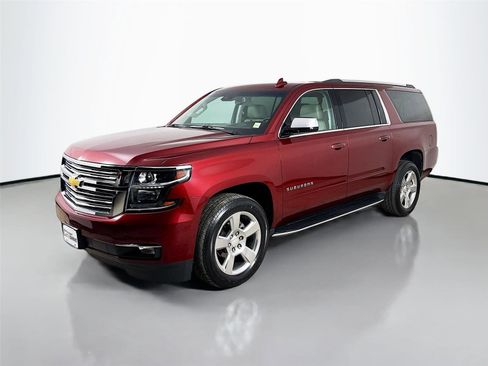 Used 2019 Chevrolet Suburban Premier AWD/4WD image 5