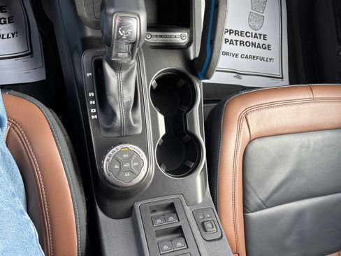 Used 2022 Ford Bronco Outer Banks w/ Sasquatch Package image 11