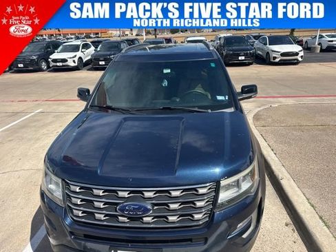 Used 2016 Ford Explorer XLT w/ Equipment Group 202A image 2