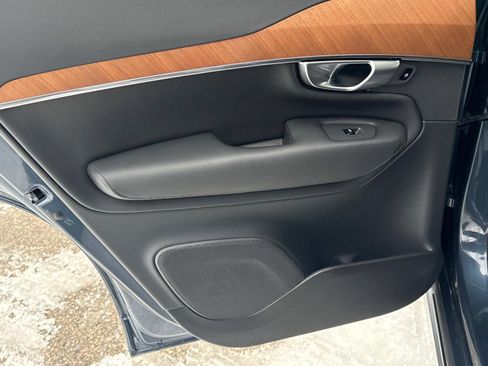 Certified 2024 Volvo XC90 B6 Plus w/ Protection Package Premier image 11