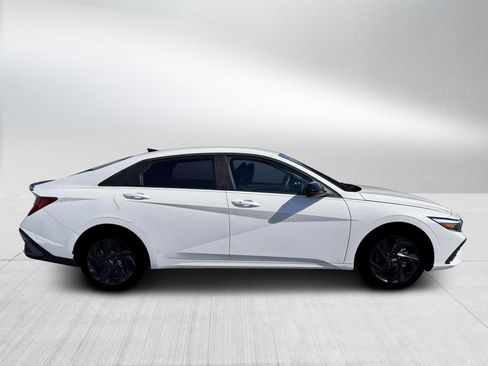 New 2026 Hyundai Elantra Sport image 9