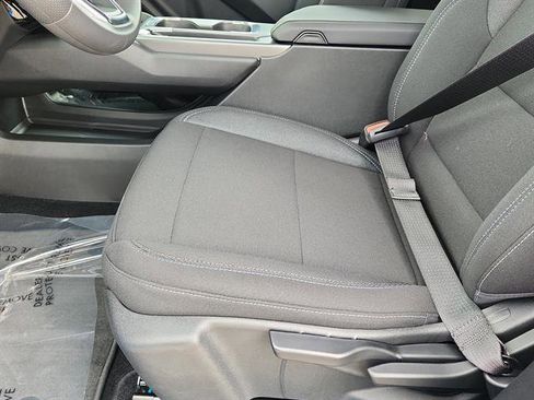 New 2026 Chevrolet Equinox EV LT image 8