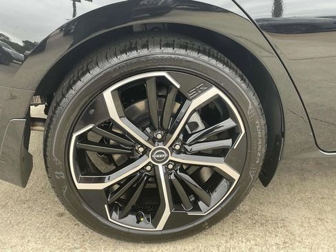 New 2025 Nissan Altima 2.5 SR image 7