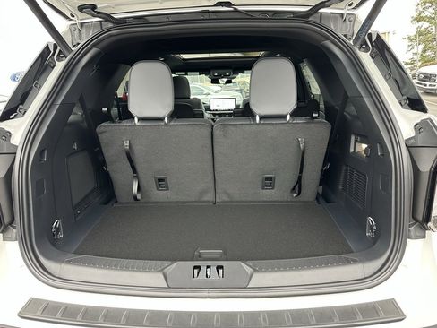 New 2026 Ford Explorer ST-Line w/ ST-Line Street Pack image 36