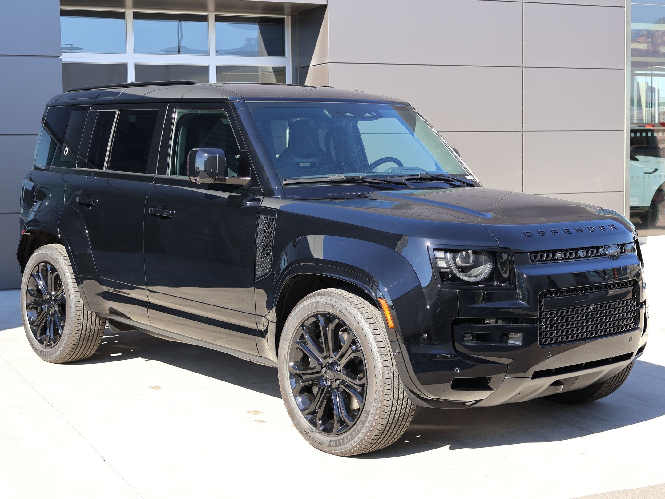 New 2026 Land Rover Defender 110 OCTA AWD/4WD image 3