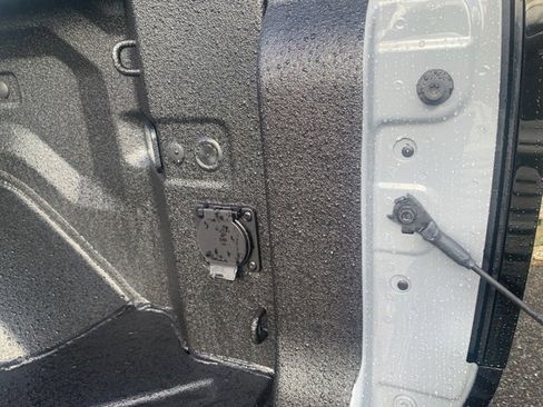 New 2025 GMC Hummer EV 3X w/ Battery Pack, 24 Module Pack image 9