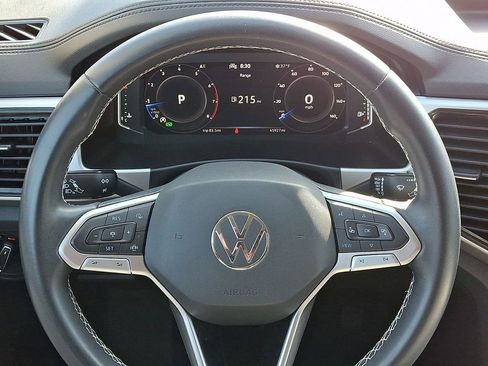 Used 2023 Volkswagen Atlas SE FWD image 19
