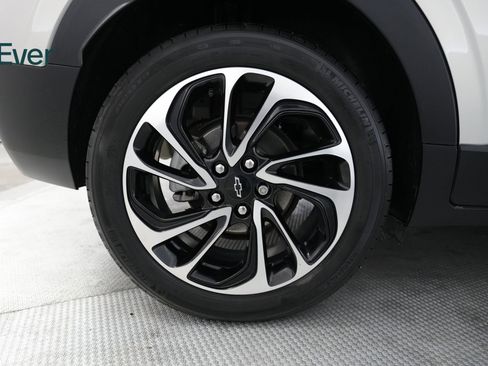 Used 2022 Chevrolet Bolt EUV Premier image 22