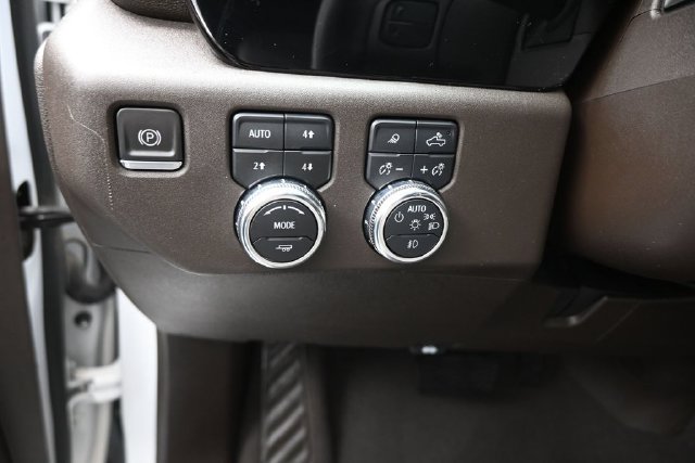 Used 2023 GMC Sierra 1500 SLT w/ X31 Off-Road Package AWD/4WD image 20