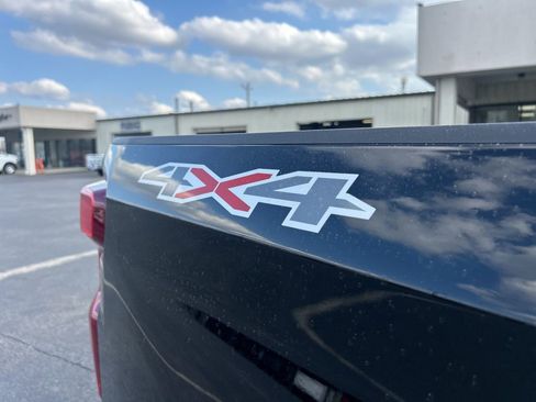 Used 2023 Chevrolet Silverado 1500 LT image 36