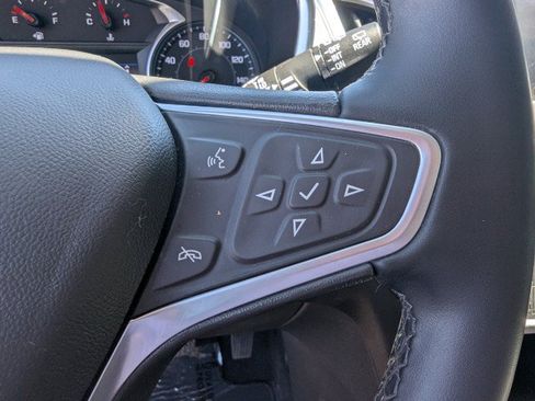 Used 2023 Chevrolet Equinox LT w/ Driver Convenience Package AWD/4WD image 15