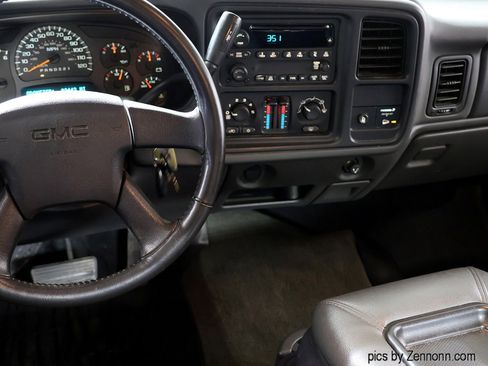 Used 2006 GMC Sierra 2500 SLE w/ Snow Plow Prep Package image 14