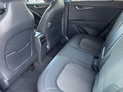 New 2026 Kia Niro EX FWD image 12