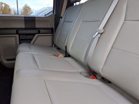 Used 2019 Ford F250 XL w/ Power Equipment Group image 6