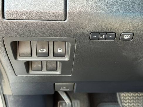 Used 2013 Lexus RX 450h AWD w/ Navigation Pkg image 12