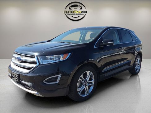 Used 2018 Ford Edge Titanium image 3