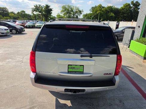 Used 2014 GMC Yukon XL SLT w/ SLT-2 Equipment Package RWD image 14