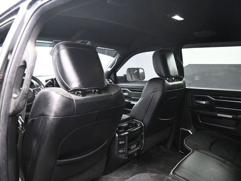 Used 2019 RAM 2500 Laramie image 32