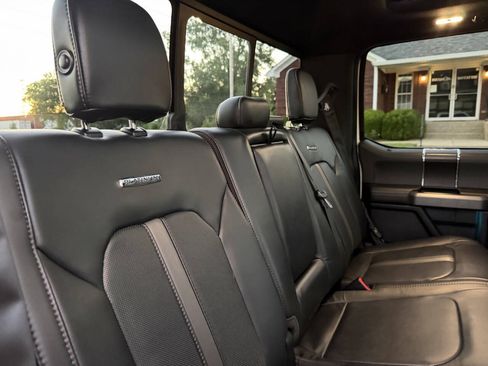 Used 2019 Ford F150 Platinum w/ Equipment Group 701A Luxury AWD/4WD image 25