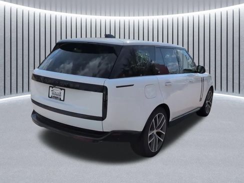 Used 2024 Land Rover Range Rover SE AWD/4WD image 11