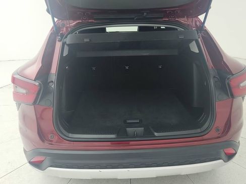 Certified 2025 Chevrolet Trax LT w/ LT Convenience Package image 34