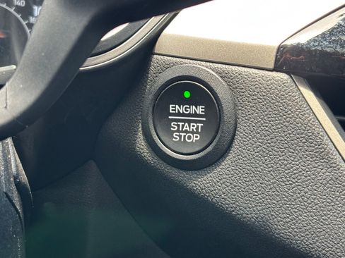 Used 2022 Ford Escape SEL AWD/4WD image 11