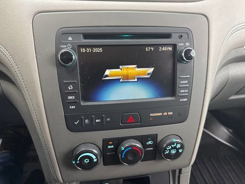 Used 2013 Chevrolet Traverse LS image 16