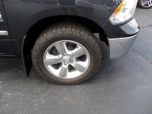 Used 2019 RAM 1500 ST w/ SXT Plus Group image 16