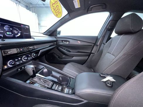 Used 2023 Honda Accord Sport image 21