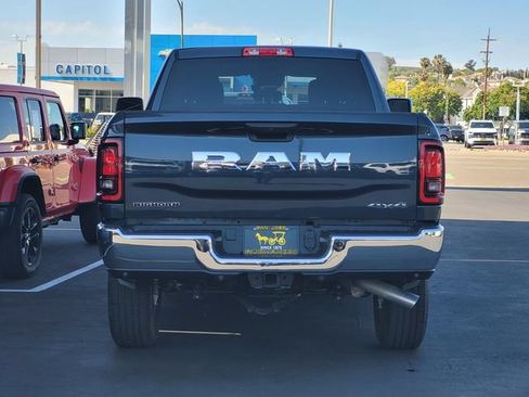 Certified 2025 RAM 2500 Big Horn AWD/4WD image 5