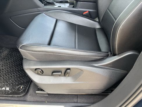 Certified 2022 Volkswagen Atlas SE w/ Panoramic Sunroof Package image 19