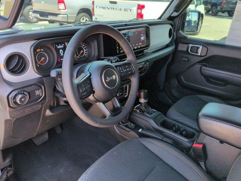 Used 2024 Jeep Wrangler Sport AWD/4WD image 14