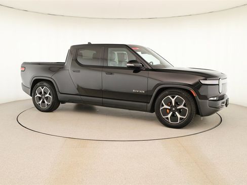 Used 2023 Rivian R1T Adventure image 9