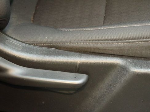 Used 2021 Chevrolet Silverado 1500 LT Trail Boss w/ Bed Protection Package image 12