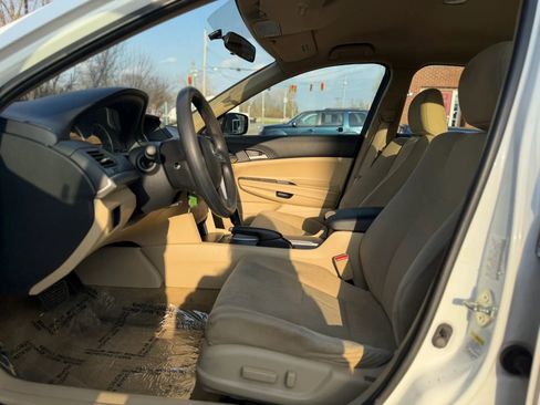 Used 2011 Honda Accord LX-P image 16