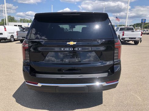 Used 2025 Chevrolet Tahoe LS AWD/4WD image 2