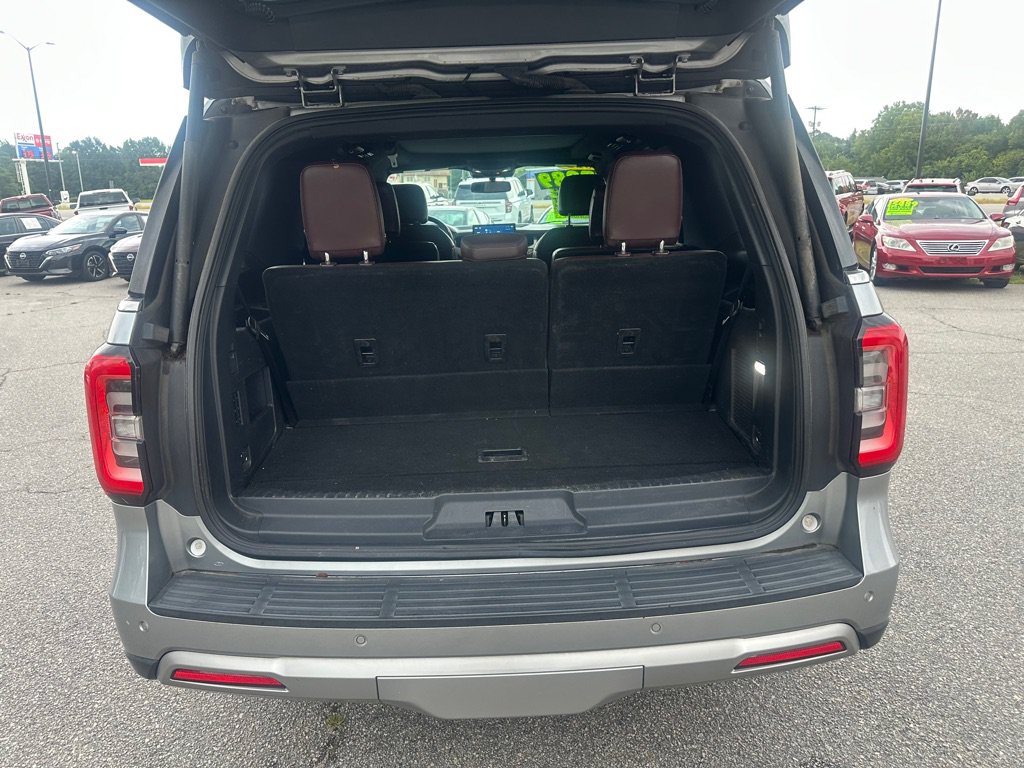 Used 2022 Ford Expedition Limited RWD image 10