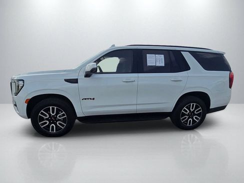 Used 2024 GMC Yukon AT4 w/ Technology Package AWD/4WD image 8