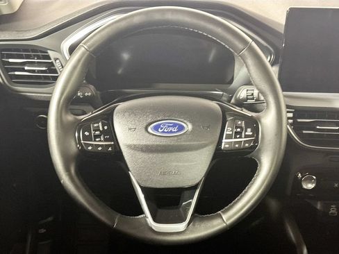 Used 2025 Ford Escape Platinum AWD/4WD image 13
