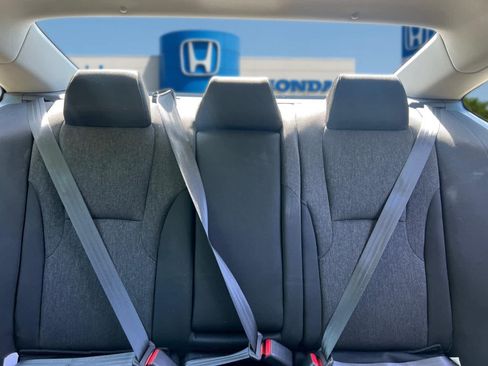 Used 2025 Honda Accord SE image 28