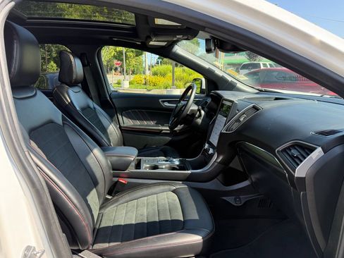 Certified 2023 Ford Edge ST-Line AWD/4WD image 9