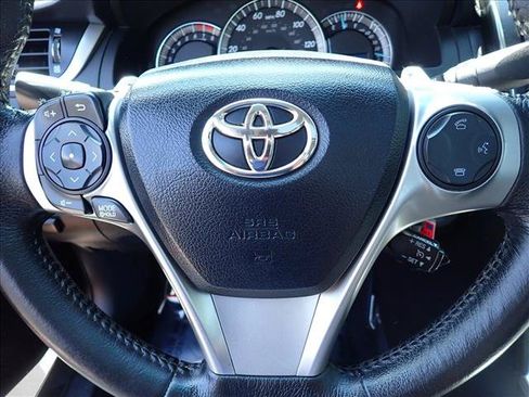 Used 2012 Toyota Camry SE FWD image 15