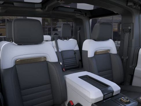 New 2025 GMC Hummer EV 2X w/ LPO, Sport Package image 24