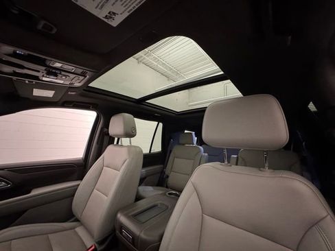 Used 2022 Chevrolet Tahoe Z71 w/ Luxury Package image 27