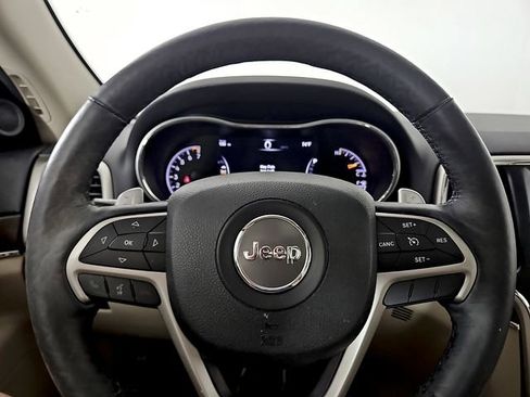Used 2017 Jeep Grand Cherokee Limited w/ Luxury Group II image 19